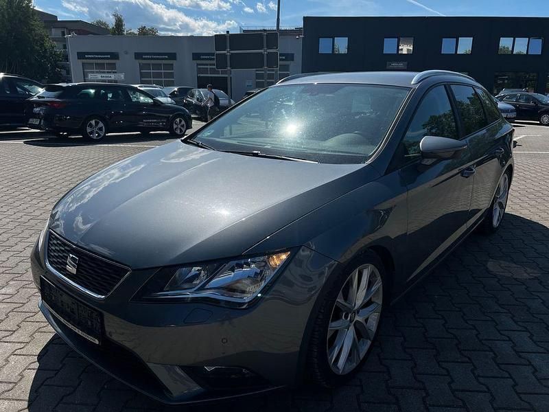 Grau Gebraucht 2013 Seat Leon ST Style Kombi | 5.690 € (Fairer Preis) - Bild 1/4