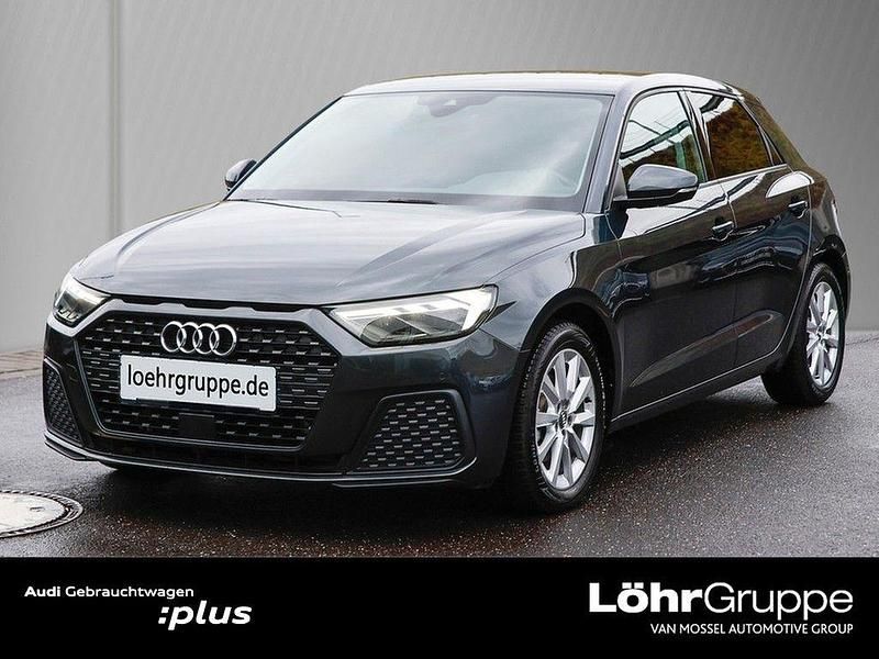 Grau Gebraucht 2020 Audi A1 Sportback Comfort Kleinwagen | 20.980 € (Guter Preis) - Bild 1/4