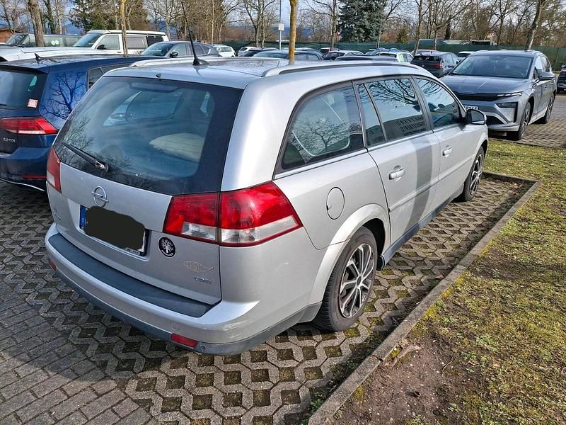 Gebraucht Opel Vectra 105 PS (77 kW) 2007 Silber Kombi