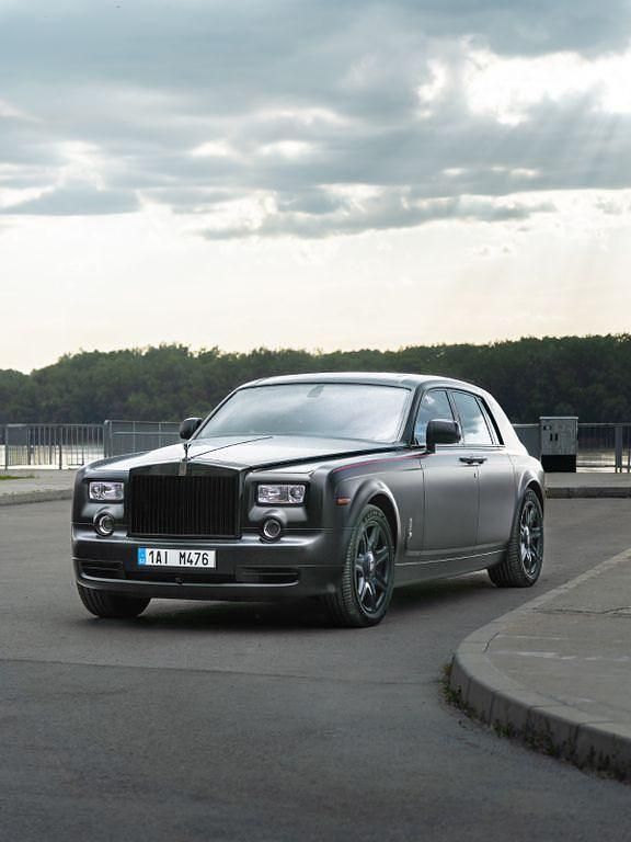 Schwarz Gebraucht 2010 Rolls Royce Phantom Limousine | 189.999 € (Teuer) - Bild 1/4