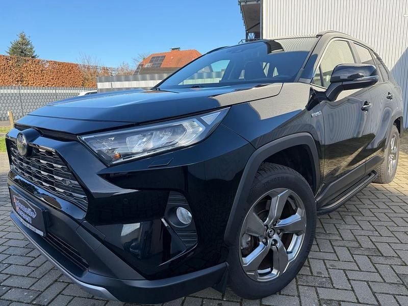Gebraucht Toyota RAV4 Hybrid Club 178 PS (130 kW) 2019 Schwarz SUV