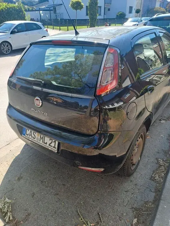 Gebraucht Fiat Punto 70 PS (51 kW) 2014 Schwarz Kleinwagen