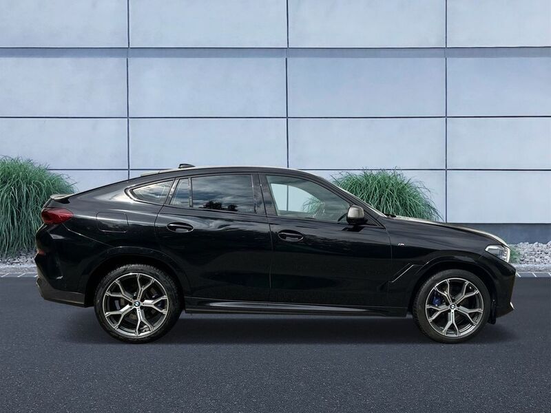 Gebraucht BMW X6 M50 Shadowline 400 PS (294 kW) 2020 Saphirschwarz metallic SUV