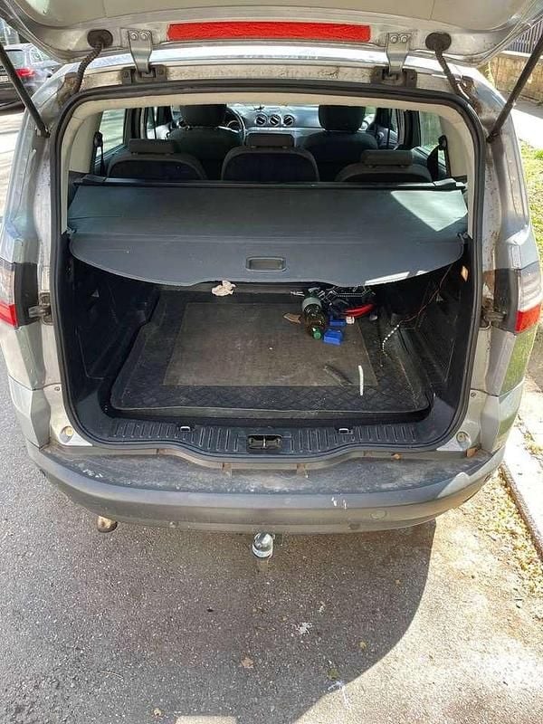 Gebraucht Ford S-MAX Ambiente 140 PS (102 kW) 2006 Van / Kleinbus