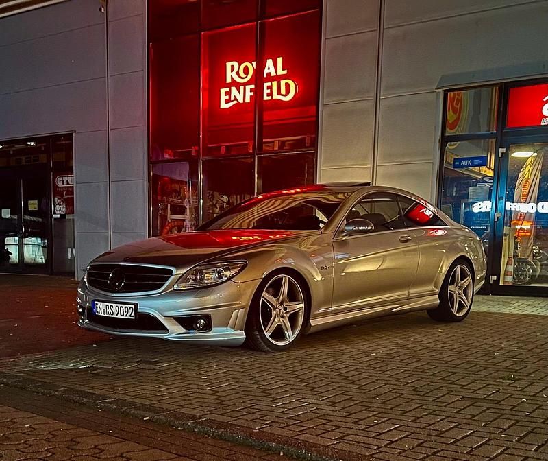 Silber Gebraucht 2007 Mercedes CL500 AMG Coupé | 19.300 € (Fairer Preis) - Bild 1/4