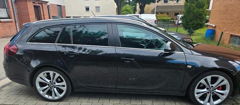 Gebraucht Opel Insignia 170 PS (125 kW) 2016 Schwarz Kombi