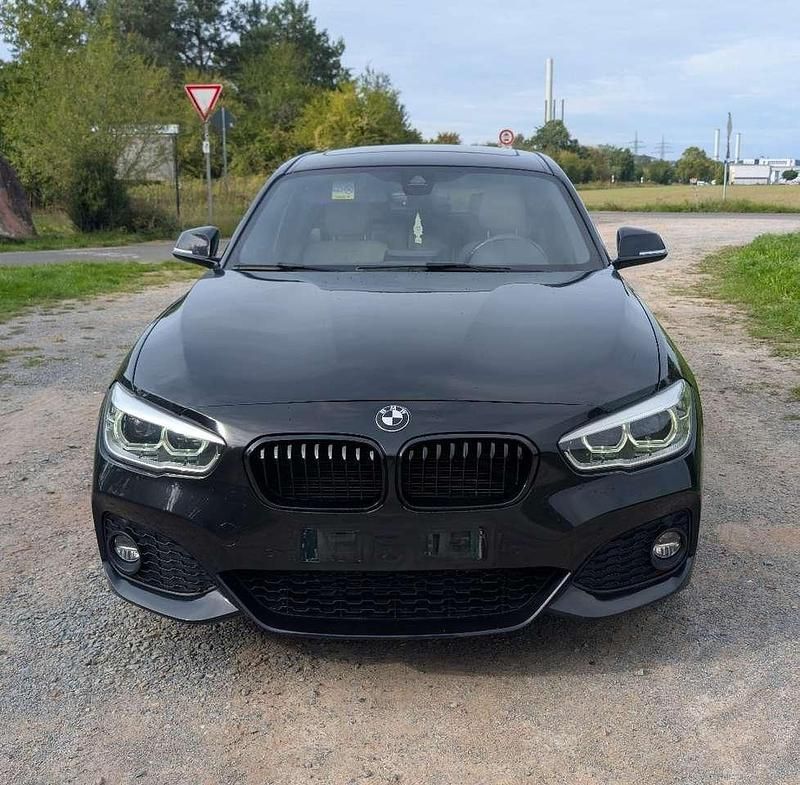 Gebraucht BMW 120 Sport Line 170 PS (125 kW) 2015 Schwarz Kleinwagen
