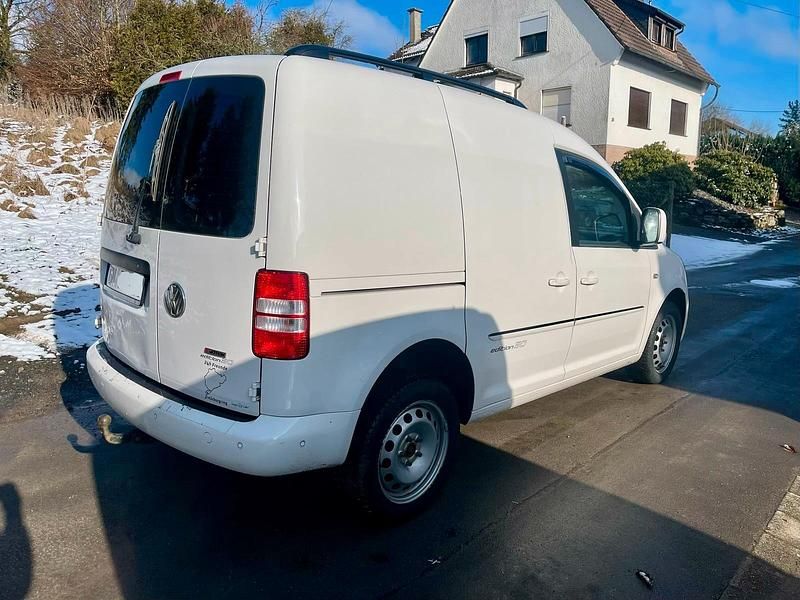 Gebraucht VW Caddy Edition 140 PS (102 kW) 2012 Weiß Van / Kleinbus