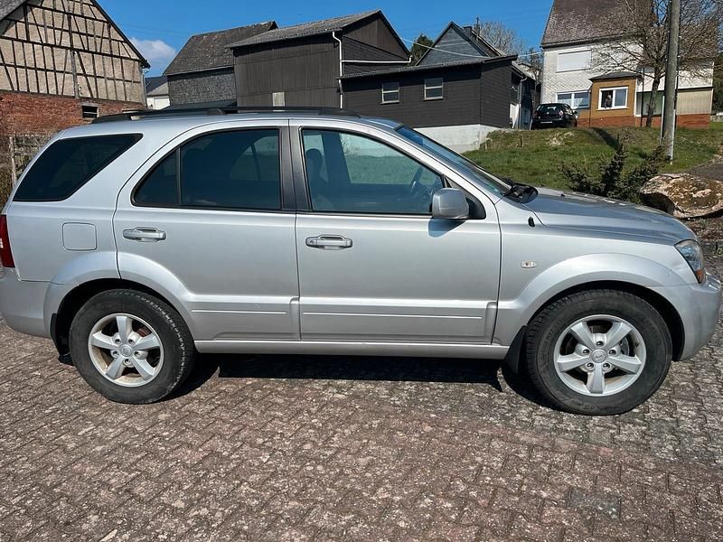 Gebraucht Kia Sorento 170 PS (125 kW) 2009 Silber SUV