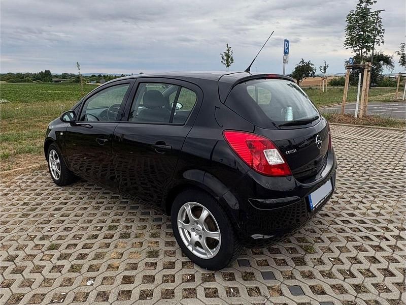 Schwarz Gebraucht 2009 Opel Corsa Innovation Limousine | 2.000 € (Superpreis) - Bild 1/4
