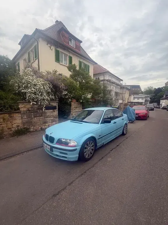 Gebraucht BMW 320 Performance 150 PS (110 kW) 1999 Blau Limousine
