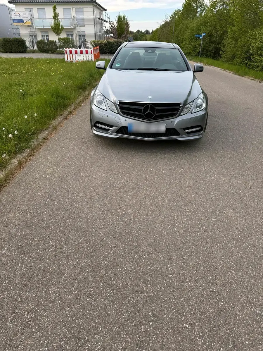 Usata Mercedes E350 306 CV (225 kW) 2013 Grigio Coupé