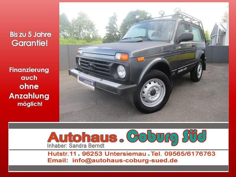 Grau Gebraucht 2019 Lada Taiga SUV | 12.980 € (Etwas zu teuer) - Bild 1/4
