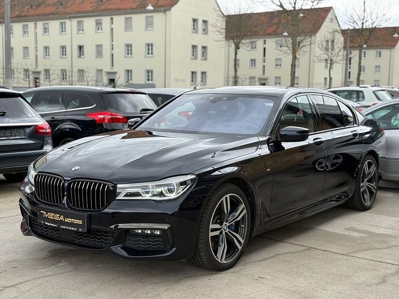 Gebraucht BMW 750 M Sport 400 PS (294 kW) 2018 Schwarz Limousine