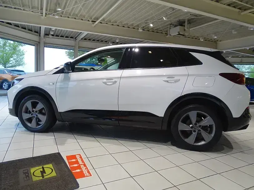 Gebraucht Opel Grandland X GS Line 224 PS (164 kW) 2023 Jade weiss SUV