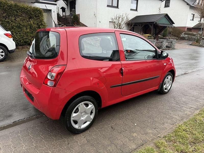Gebraucht Renault Twingo 58 PS (42 kW) 2010 Rot Kleinwagen