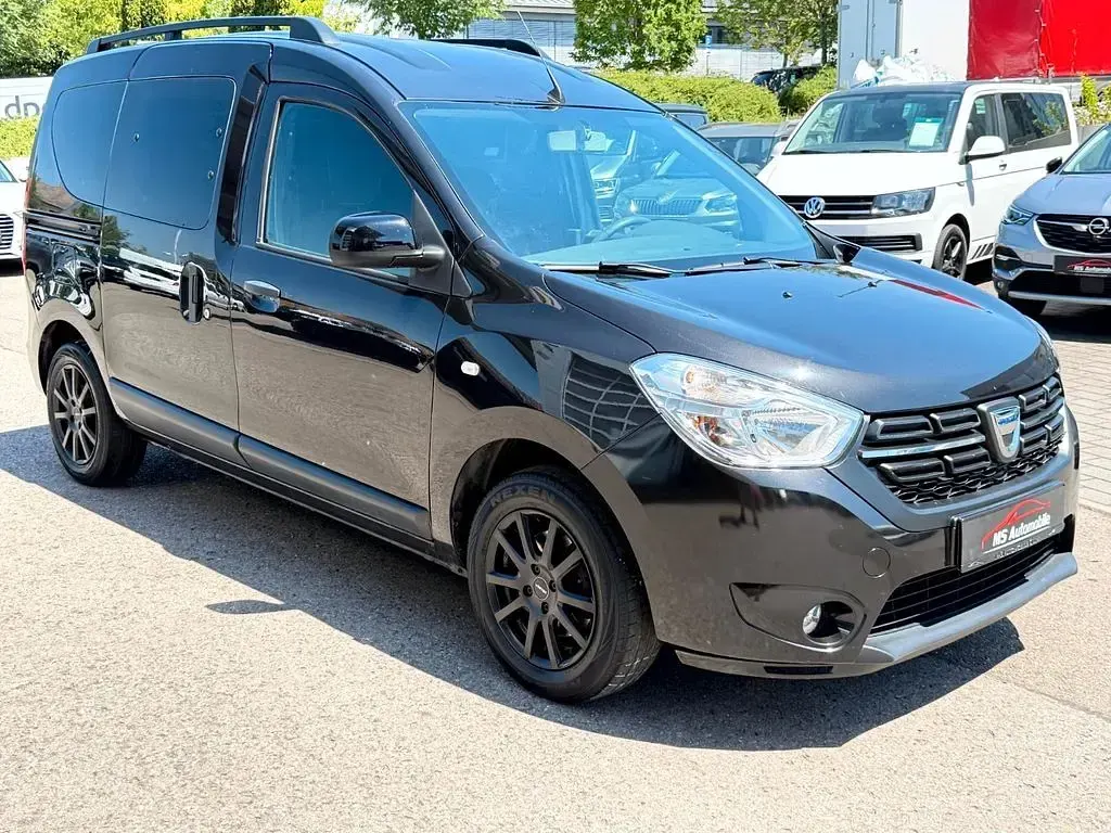Gebraucht Dacia Dokker Comfort 131 PS (96 kW) 2020 Schwarz Van / Kleinbus