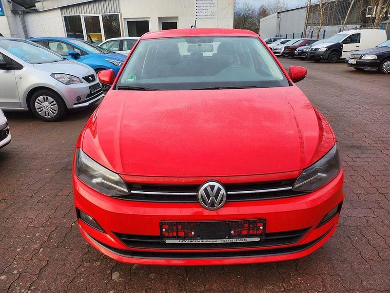 Gebraucht VW Polo Comfortline 95 PS (69 kW) 2019 Rot Limousine