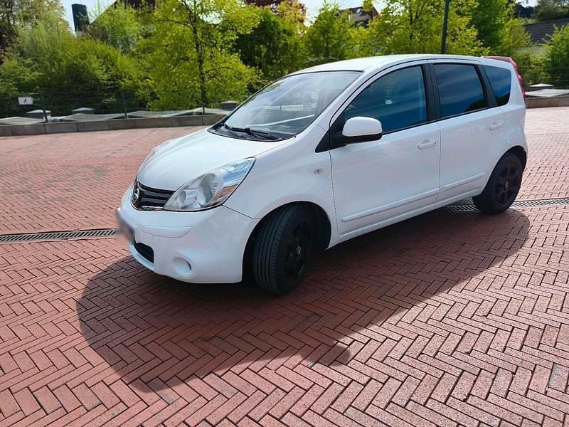 Second-hand Nissan Note 110 CP (80 kW) 2010 Alb Hatchback