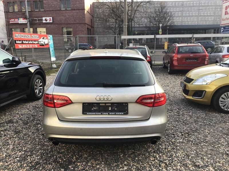 Gebraucht Audi A4 Ambiente 170 PS (125 kW) 2012 Grau Kombi