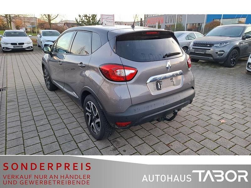Gebraucht Renault Captur Intens 90 PS (66 kW) 2016 Grau kng + schwarz gne SUV