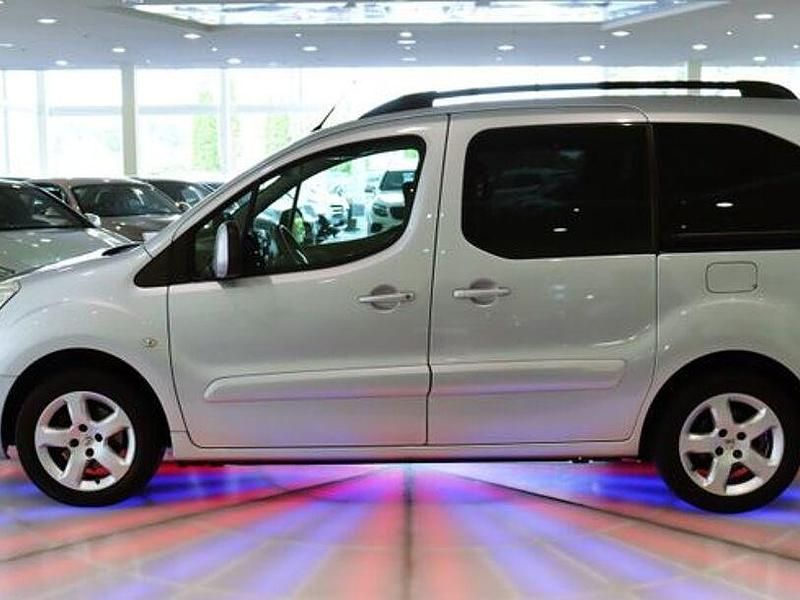 Gebraucht Peugeot Partner Tepee 120 PS (88 kW) 2012 Grau Van / Kleinbus