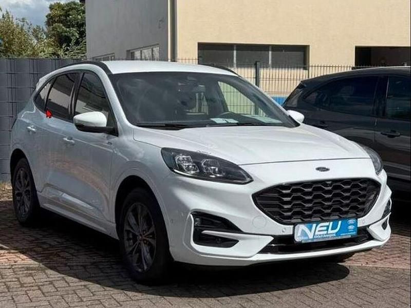 Weiß Gebraucht 2022 Ford Kuga ST-Line SUV | 26.600 € (Fairer Preis) - Bild 1/3