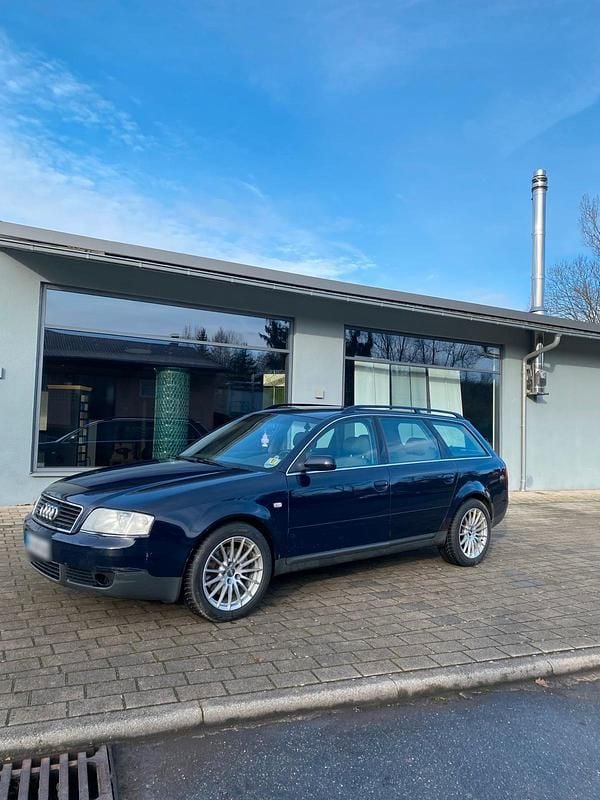 Gebraucht Audi A6 190 PS (139 kW) 2001 Blau Kombi