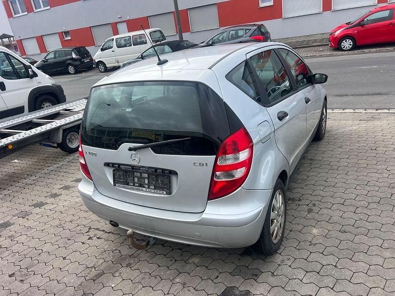 Gebraucht Mercedes A180 Classic 109 PS (80 kW) 2008 Silber Limousine