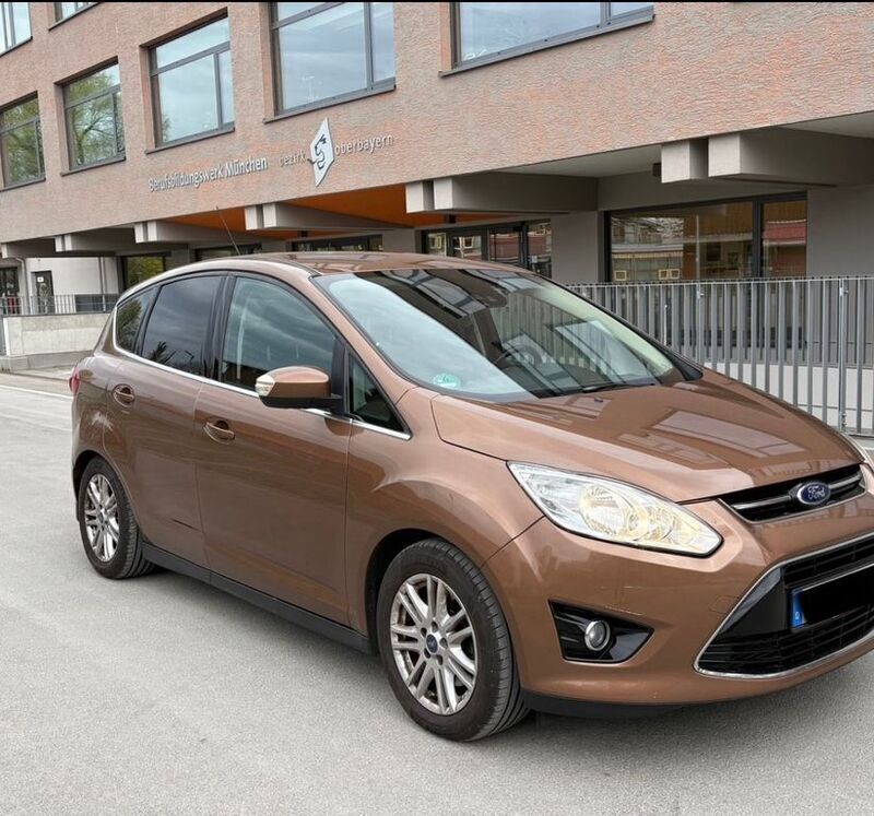 Braun Gebraucht 2014 Ford C-MAX Titanium Van / Kleinbus | 6.250 € (Fairer Preis) - Bild 1/4