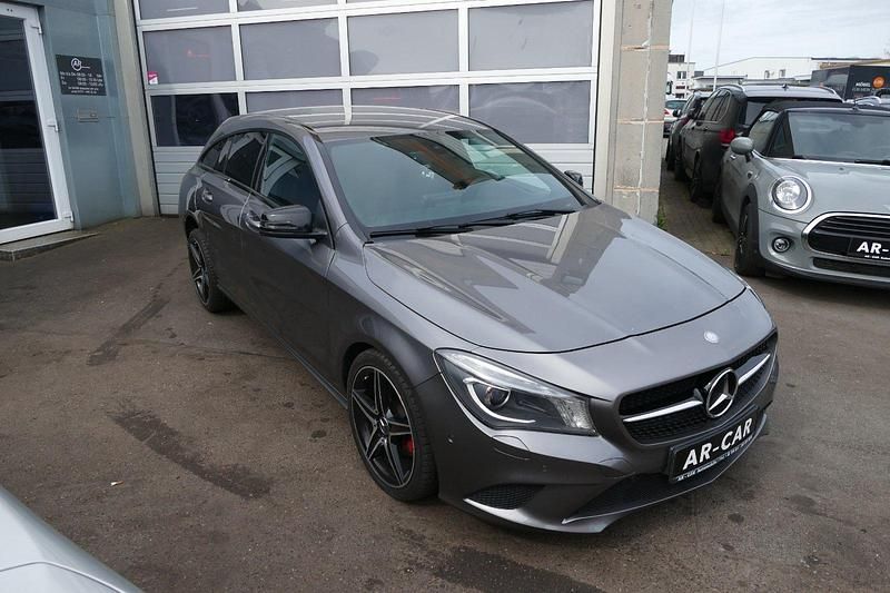 Gebraucht Mercedes CLA220 Shooting Brake 177 PS (130 kW) 2016 Grau Kombi