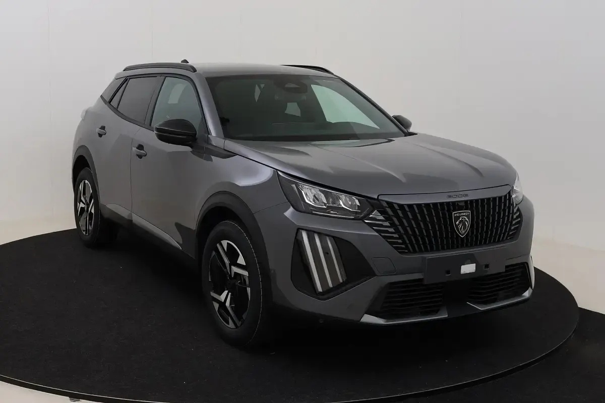 Neu Peugeot 2008 Allure 101 PS (74 kW) 2026 Selenium grey SUV