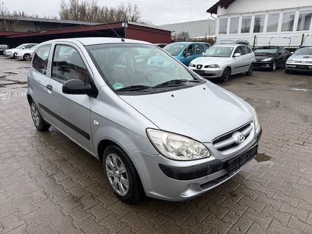 Gebraucht Hyundai Getz Basis 67 PS (49 kW) 2006 Silber Kleinwagen