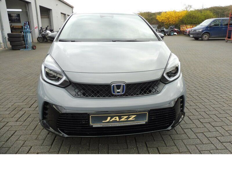 Grau Gebraucht 2022 Honda Jazz Advance Kleinwagen | 29.800 € (Teuer) - Bild 1/4