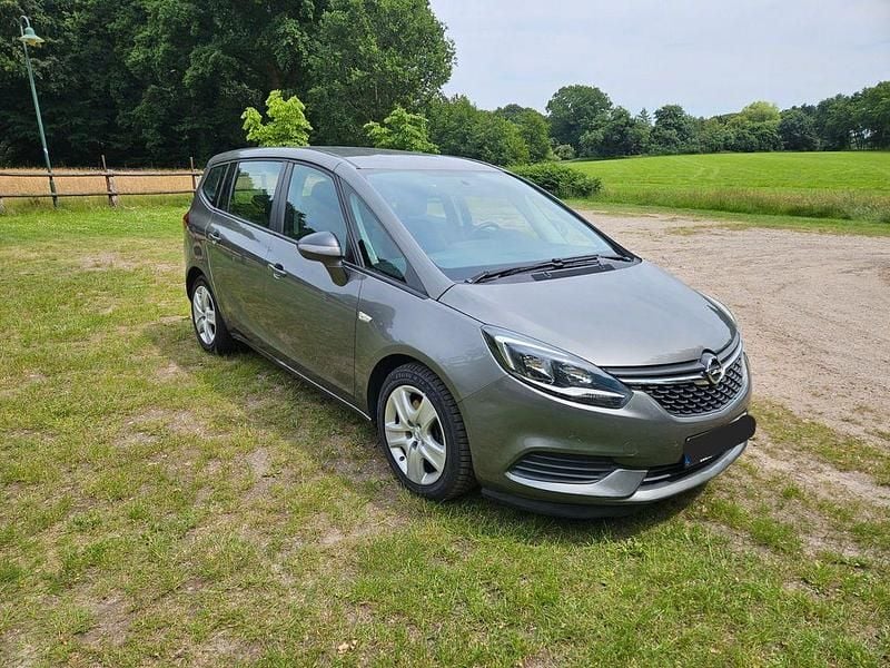 Grau Gebraucht 2017 Opel Zafira Active Van / Kleinbus | 7.000 € (Superpreis) - Bild 1/4