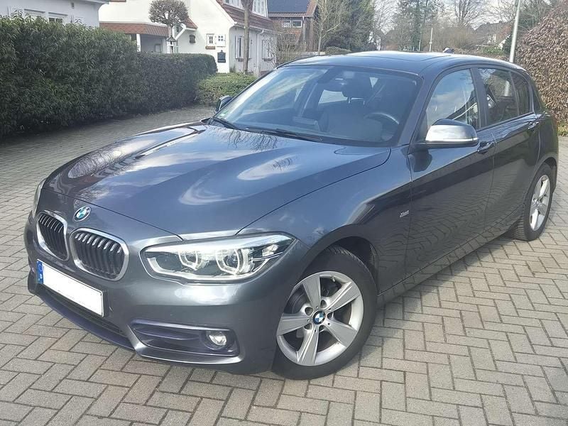 Gebraucht BMW 118 Sport Line 136 PS (100 kW) 2017 Grau Kleinwagen