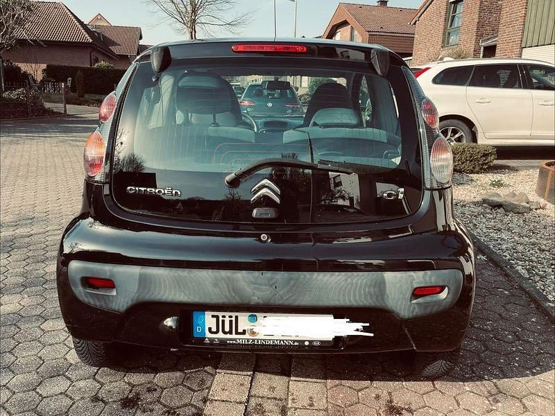 Gebraucht Citroën C1 Attraction 68 PS (50 kW) 2013 Schwarz Kleinwagen