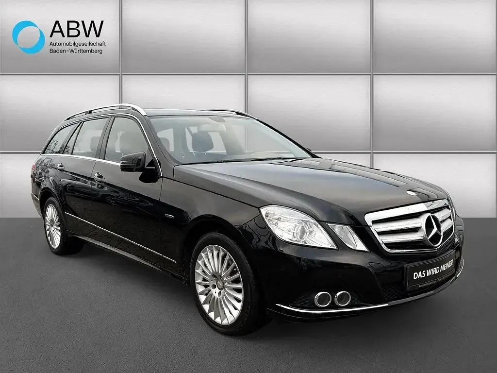 Gebraucht Mercedes E200 184 PS (135 kW) 2010 Schwarz Limousine