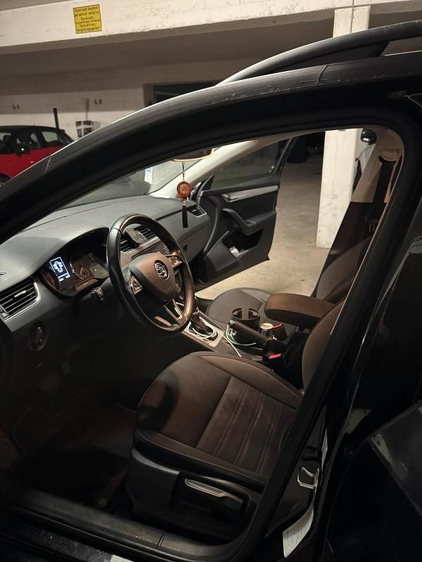 Gebraucht Skoda Octavia 150 PS (110 kW) 2017 Schwarz Kombi