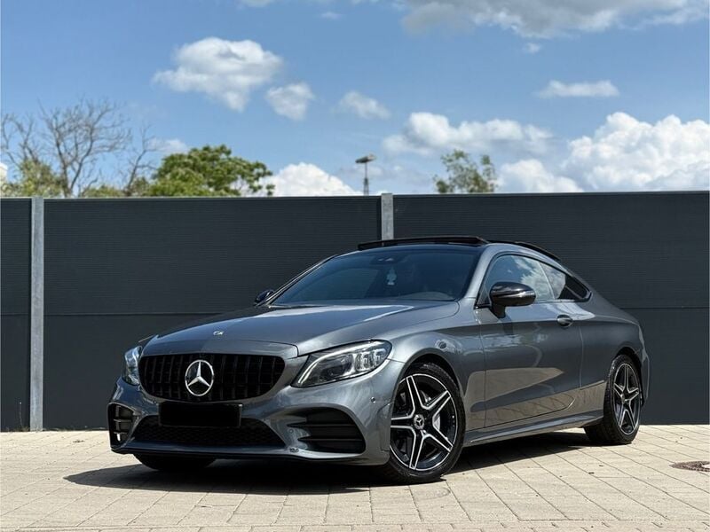 Grau Gebraucht 2019 Mercedes C220 AMG Coupé | 21.490 € (Guter Preis) - Bild 1/4