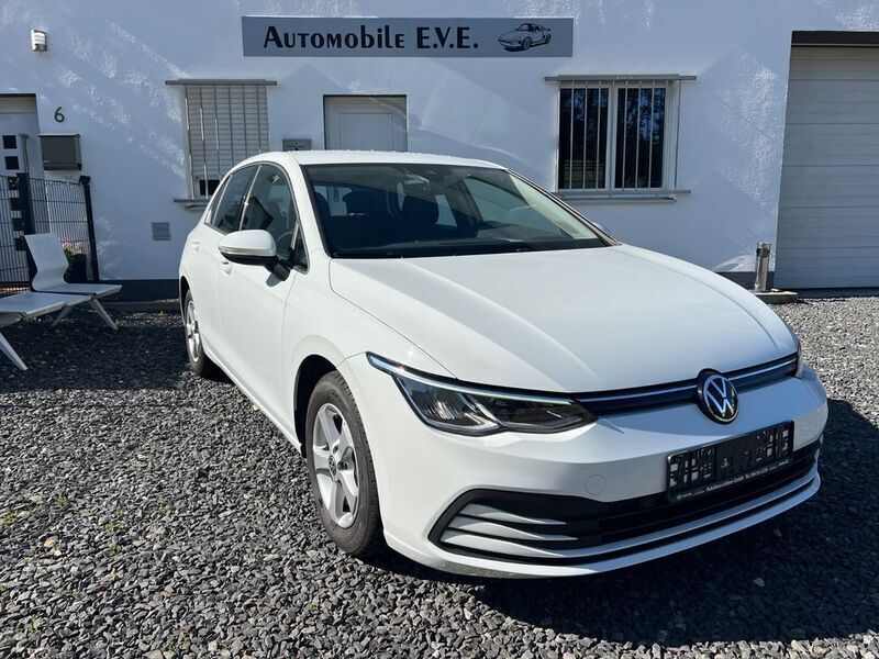 Weiß Gebraucht 2021 VW Golf VIII Limousine | 14.500 € (Fairer Preis) - Bild 1/4