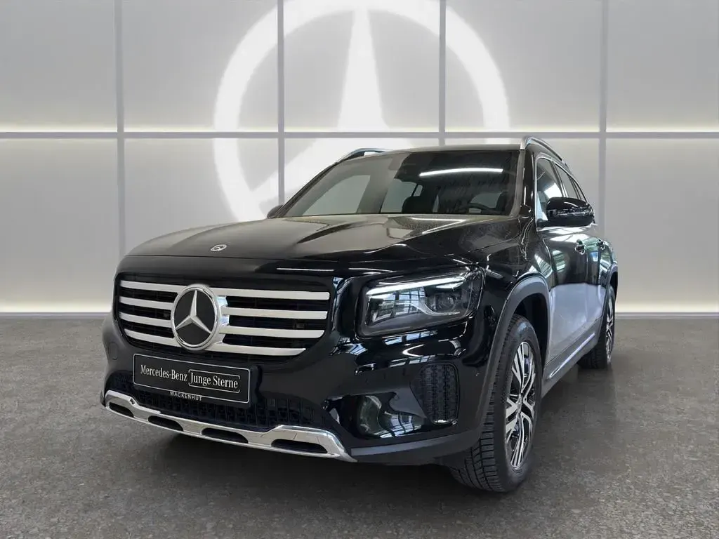 Gebraucht Mercedes GLB200 Advanced Plus 163 PS (119 kW) 2024 Schwarz SUV