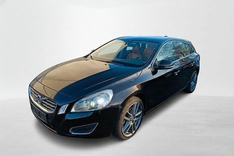 Gebraucht Volvo V60 Summum 215 PS (158 kW) 2012 Schwarz Kombi