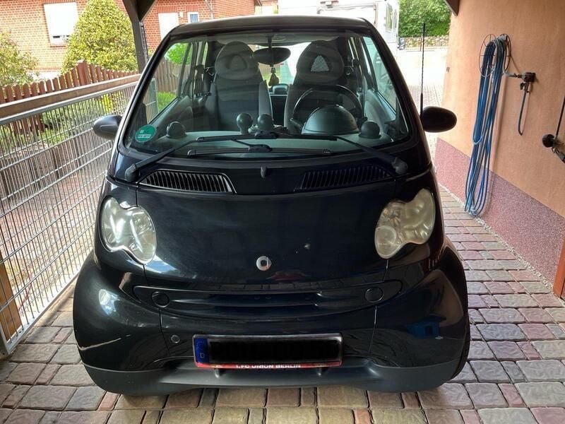 Schwarz Gebraucht 2006 Smart ForTwo Coupé Coupé | 2.300 € - Bild 1/4