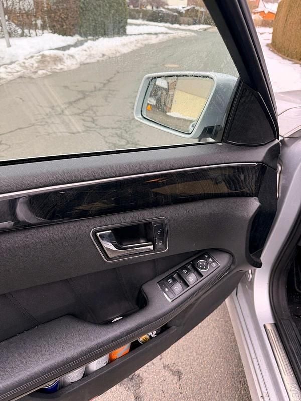 Gebraucht Mercedes E350 Avantgarde 231 PS (169 kW) 2010 Silber Kombi