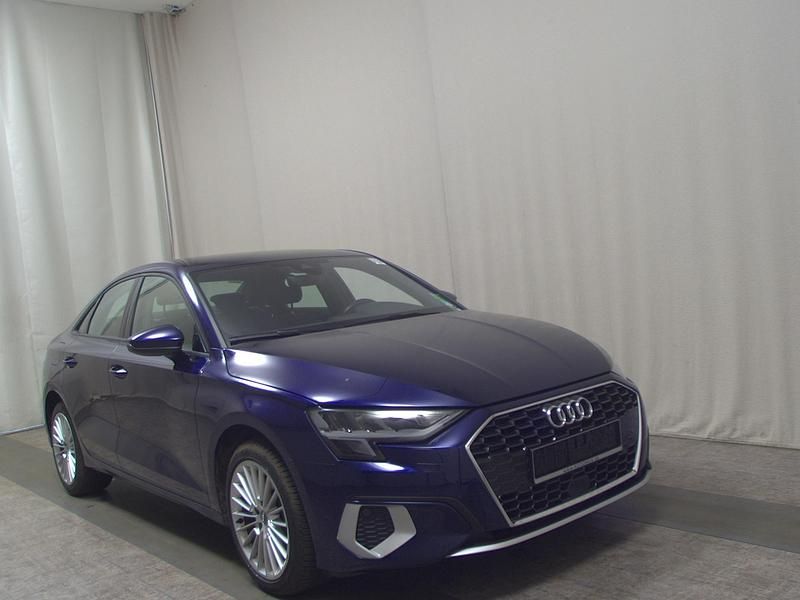 Gebraucht Audi A3 Advanced 150 PS (110 kW) 2020 Navarrablau (metallic) Limousine