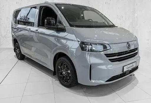 Neu VW Caravelle Life 150 PS (110 kW) 2026 Grau Van