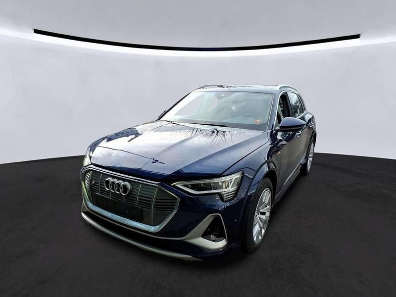 Navarrablau metallic Gebraucht 2022 Audi e-tron Ambiente SUV | 39.875 € (Superpreis) - Bild 1/1