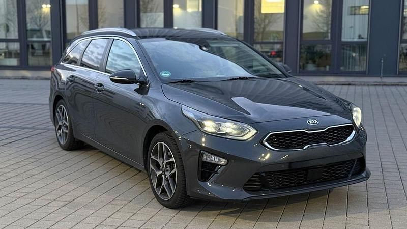 Gebraucht Kia ProCeed 185 PS (136 kW) 2019 Grau Kombi