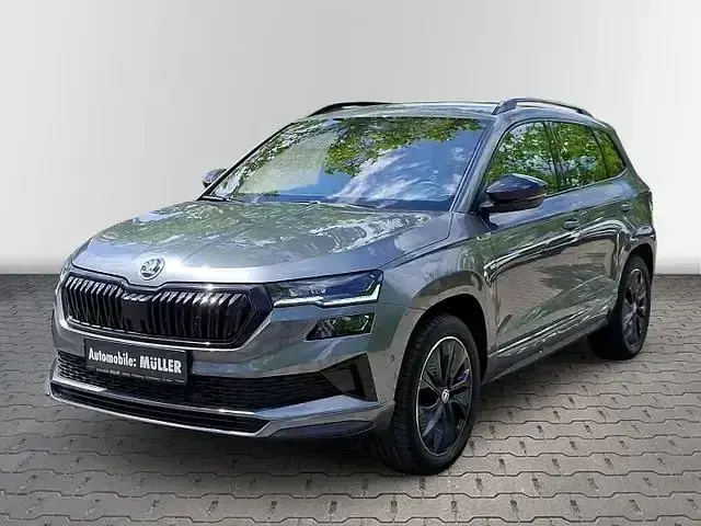 Gebraucht Skoda Karoq SportLine 190 PS (139 kW) 2023 Graphitegrau metallic SUV